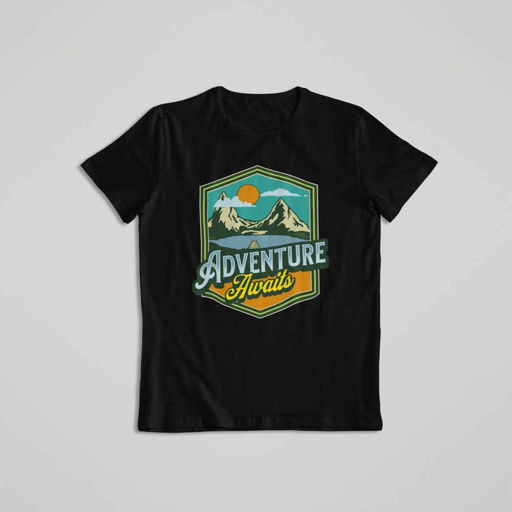 Adventure Awaits T-shirt Black