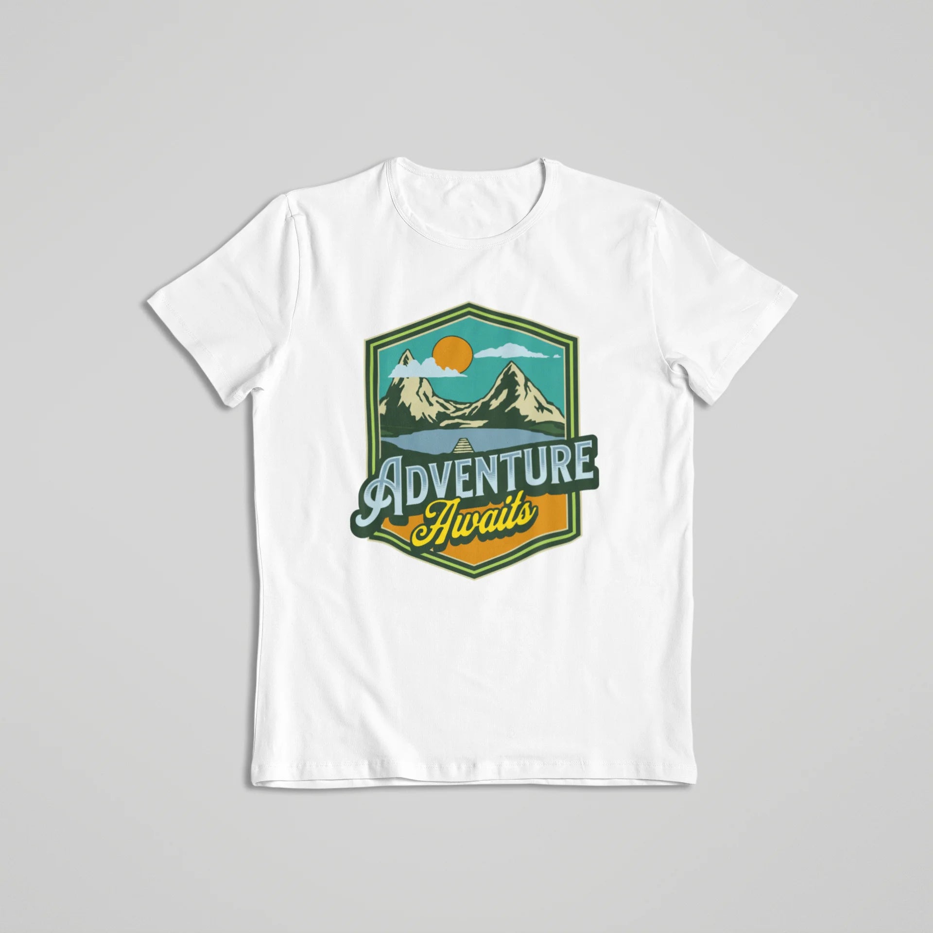 Adventure Awaits T-shirt White